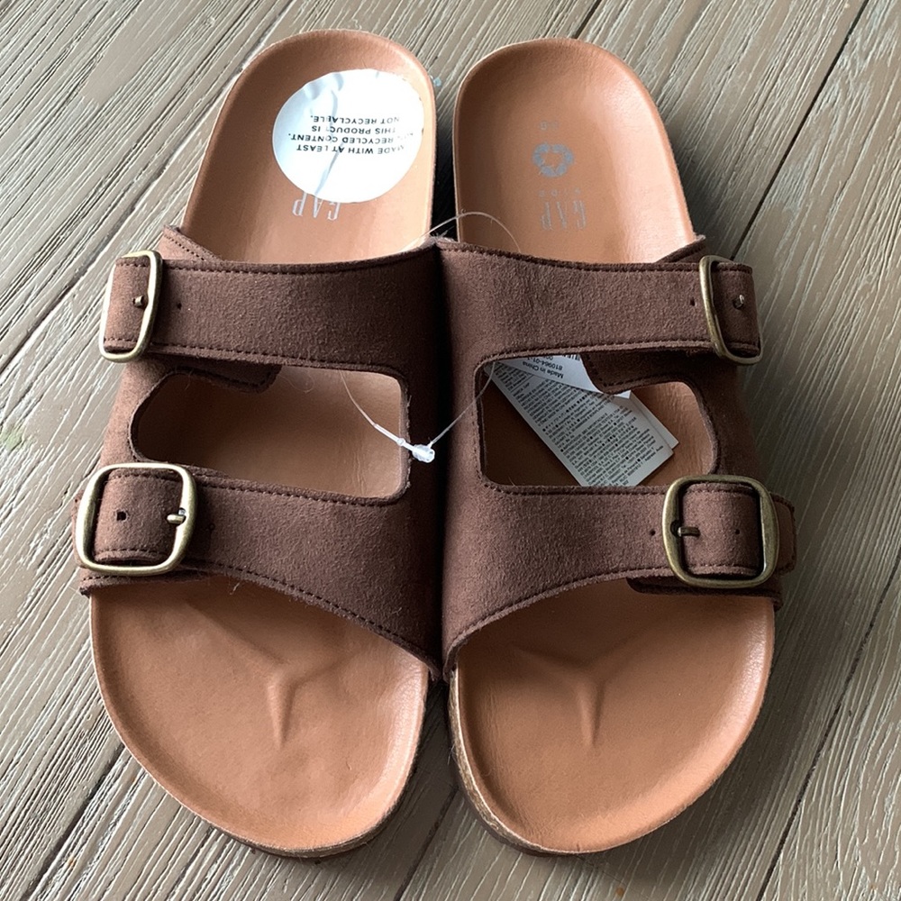 GAP boys sandals. - Picture 2 of 4